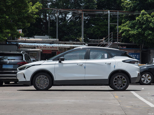Geely Geometry C EV SUV Automobile Temps de recharge rapide 0,63h Direction du conducteur à gauche