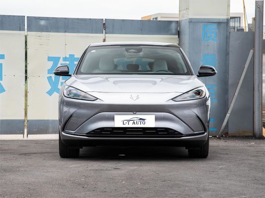 SUV à 5 portes et 5 places Polar Fox Alpha T ARCFOX S de véhicule énergétique avec une autonomie de 700 km