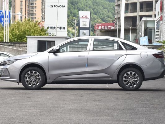 2024 Geely Géométrie Une voiture électrique pure 550Km portée batterie au lithium fer phosphate