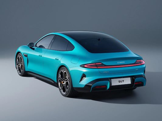 2024 Arrivée Taille de carrosserie 4997x1963x1455 mm Manette à gauche SU7 Max EV Voiture de sport