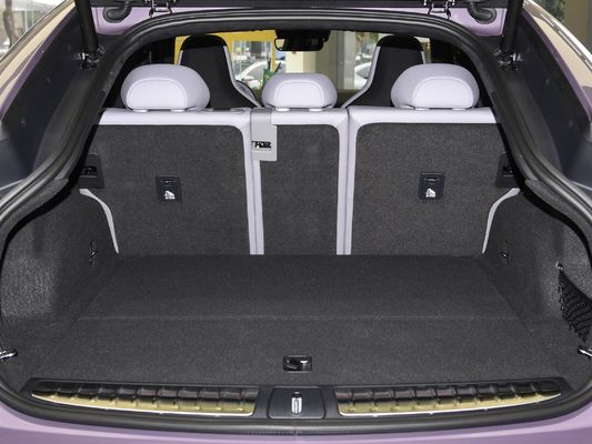 Voiture électrique pure NIO avec batterie au lithium ternaire et au lithium fer-phosphate
