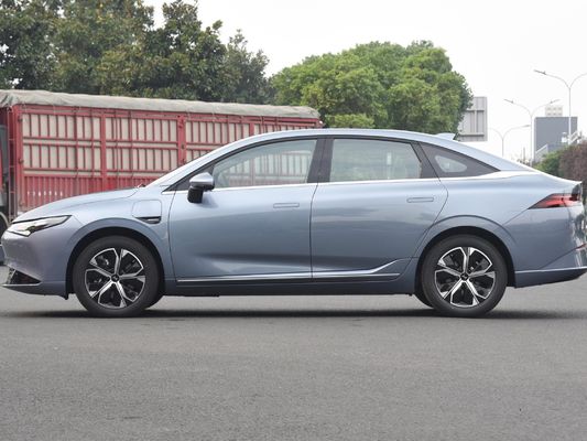 Voiture électrique Xpeng P5 Élevez votre expérience de conduite avec 155 kW de puissance et de style