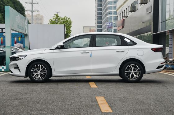 Geely Emgrand Intelligent Sedan 1.5L 1.8L voiture à essence à essence