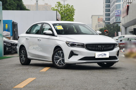 2024 Geely Emgrand 1.5L 1.8L Turbo Fwd Super voitures à essence avec norme d'émission Euro VI
