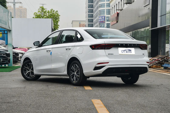 2024 Geely Emgrand 1.5L 1.8L Turbo Fwd Super voitures à essence avec norme d'émission Euro VI