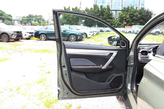 Panoramique toit-soleil 2024 Geely Binyue Coolray 4 roues SUV 5 sièges 1.4T 1.5T essence essence