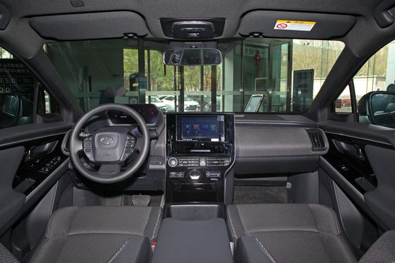 Avancez dans votre secteur avec le Toyota BZ4X, le SUV de longue durée le plus performant