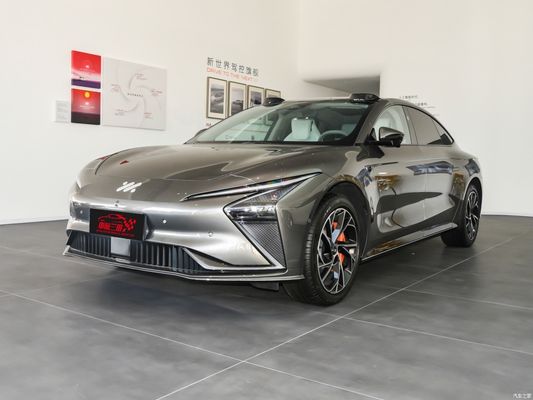 Zhiji IM LS7 SUV hybride 70kWh capacité de batterie 6.5s Accélération pour véhicule électrique