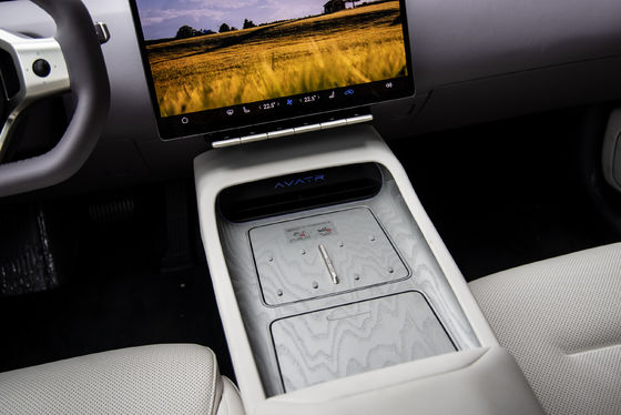 2023 Changan Avatr 12 modèle de voiture électrique à double moteur à triple laser RWD 370Nm couple maximal