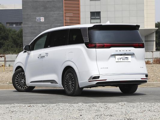 DENZA D9 MPV de luxe Le véhicule énergétique 4WD révolutionnaire avec une capacité de batterie de 103,36 kWh