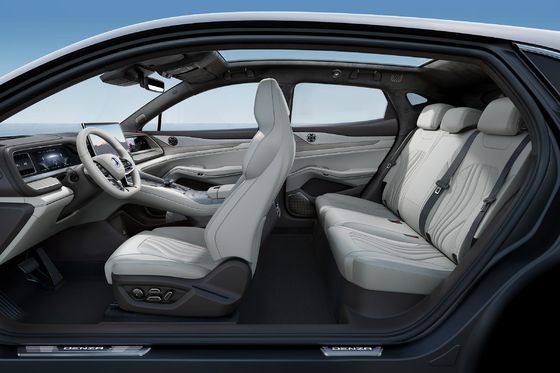 230 kW de puissance totale BYD DENZA N7 électrique à grande vitesse PEV voitures de sport EV berline pour adultes