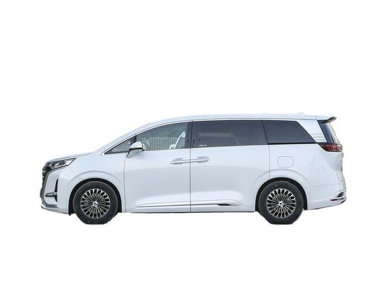 DENZA D9 4x4 MPV 7 places 103.36kWh capacité de batterie double moteur taille moyenne-grande