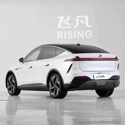 Le SUV électrique RISING R7 est une combinaison parfaite de performance et de portée.