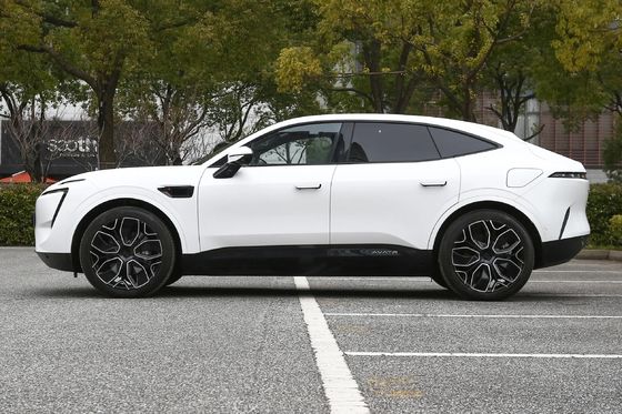 Vitesse maximale 200 Km/h Changan Avatr 11 voitures électriques Véhicules énergétiques SUV 2024 Version voiture électrique