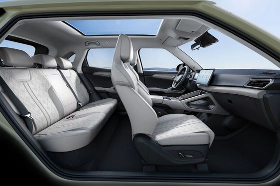 Longue portée BYD Electric Car Yuan UP SUV Volant gauche Petit EV Pure électrique 401KM portée