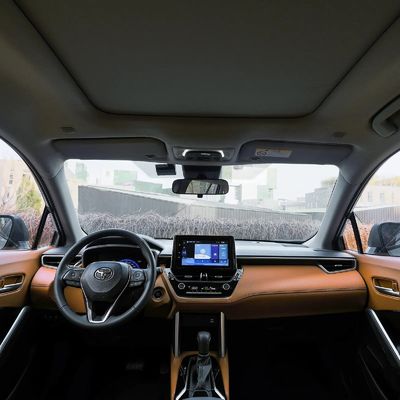 Le SUV pour l'argent 2024 Toyota Corolla Cross 2.0L voiture de sport hybride à essence