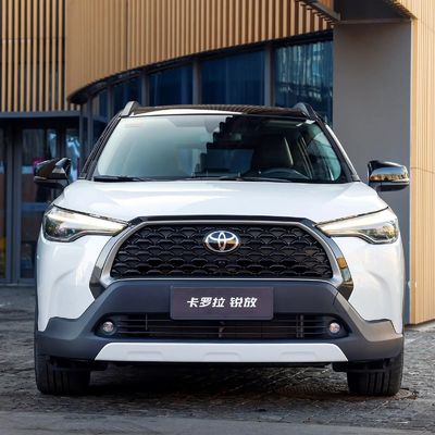 4460x1825x1620 Benzine Toyota Corolla Cross 2.0L Benzine SUV 4 portes 5 sièges Pour la maison