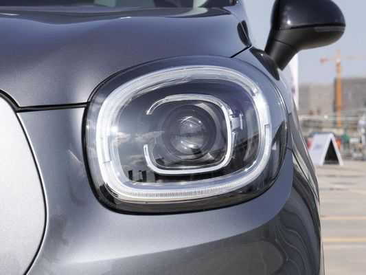 La mini-voiture électrique à zéro émission de Leapmotor T03 à grande vitesse et 4 places.