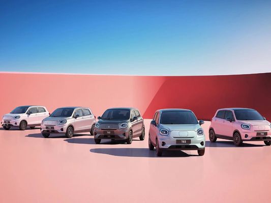 6 heures de charge lente Lingpao T03 voiture électrique avec batterie au lithium fer phosphate