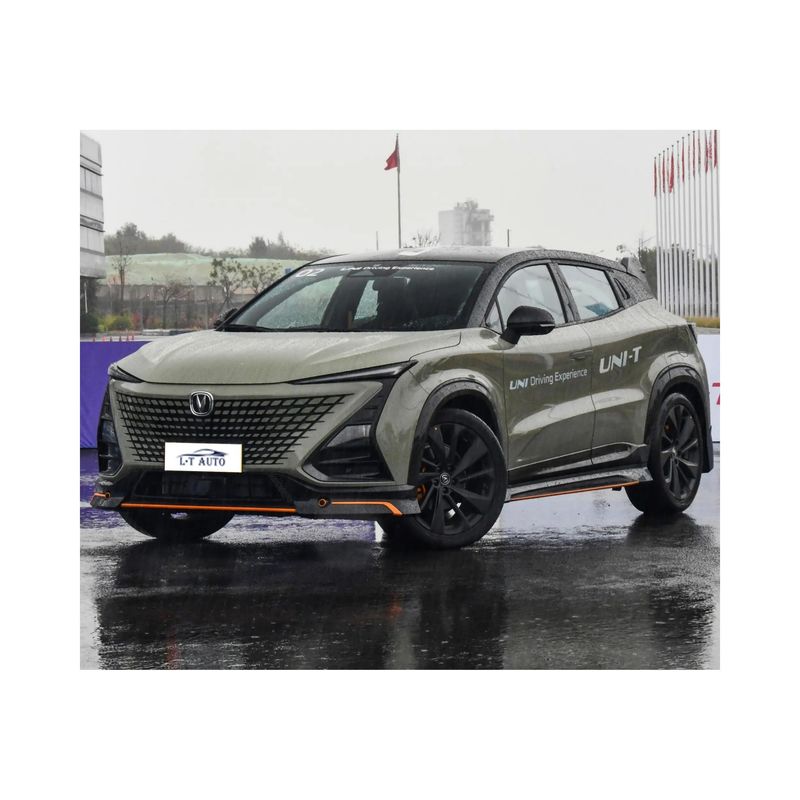 2024 Changan UNI-T Compact Fuel Gas Car SUV Vente de voiture d'occasion 1.5T Version sportive UNI-T Voiture