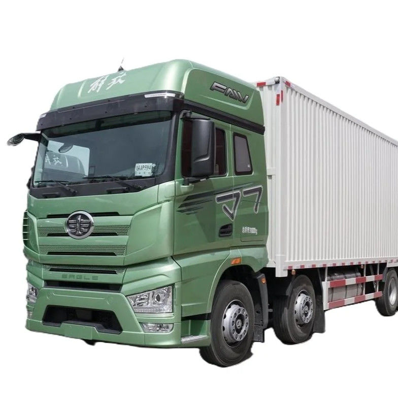 Camion fort d'occasion Tracteur FAW Jiefang J7 6*4 4*2 GNC GNL diesel Dump Tipper Camion léger