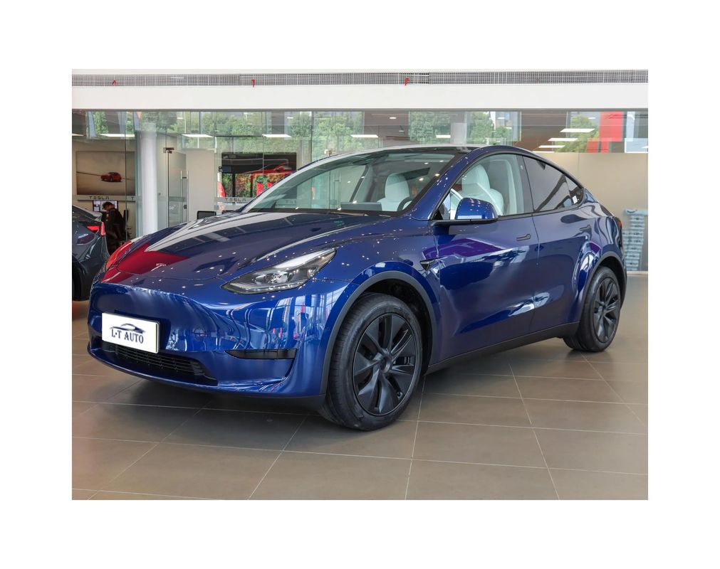 Véhicule énergétique 2024 Tesla Model Y avec une capacité de batterie de 78,4 kW et une puissance moteur de 331 kW