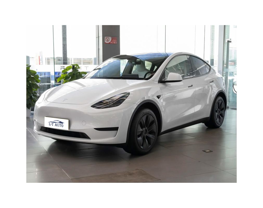 2024 Tesla Model Y 5 portes 5 sièges 4 roues EV voiture 4750x1921x1624mm longueur largeur hauteur