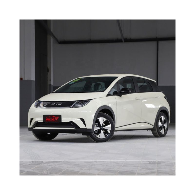 La conduite écologique est devenue plus facile grâce à la portée électrique pure de 405 km du BYD Dolphin EV et à sa recharge rapide