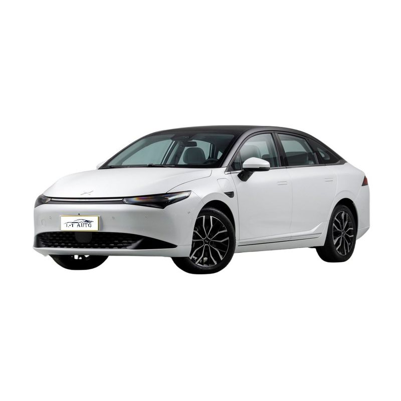 Les véhicules électriques Xpeng P5 vendent directement des voitures électriques chinoises dans diverses couleurs