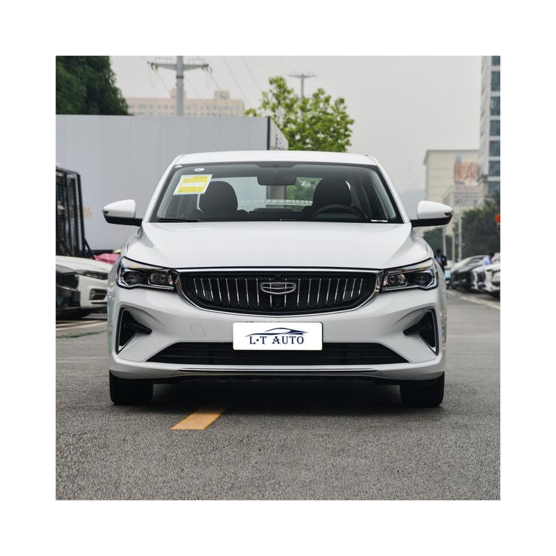 2024 Geely Emgrand 1.5L 1.8L Turbo Fwd Super voitures à essence avec norme d'émission Euro VI