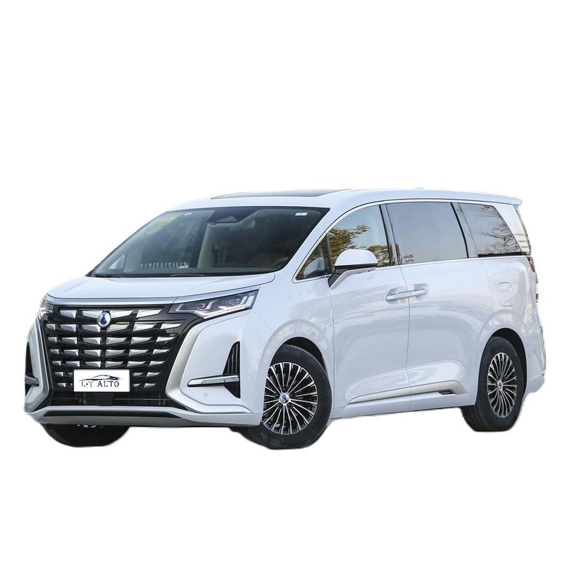 DENZA D9 4x4 MPV 7 places 103.36kWh capacité de batterie double moteur taille moyenne-grande